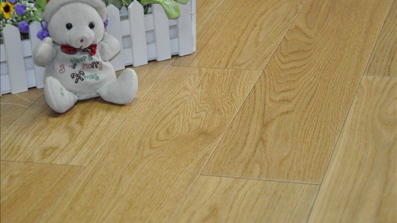 小标题：开裂原因分析